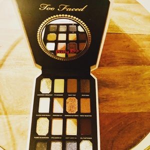 Too faced palette